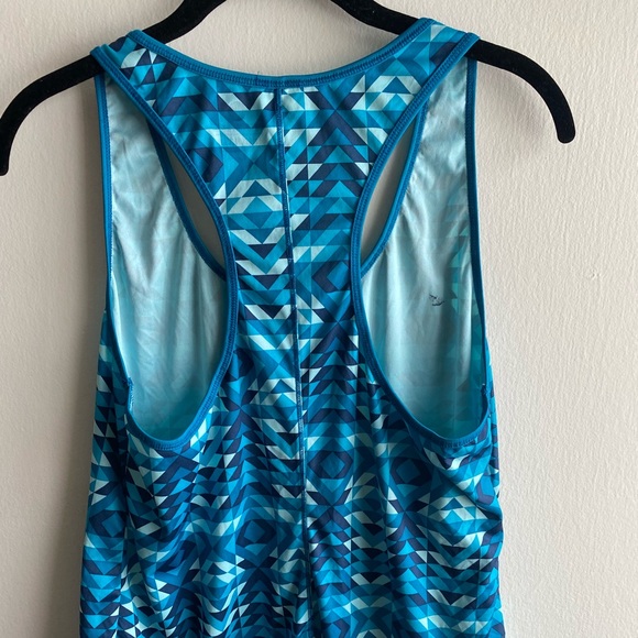 Old Navy Active Tank Top - Picture 3 of 3